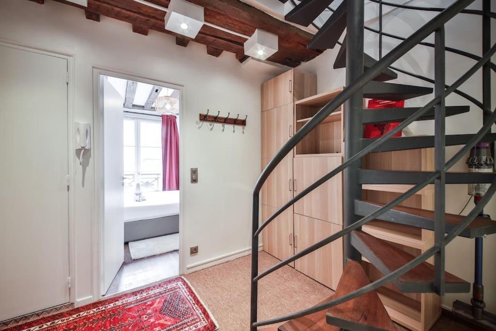 Typical Parisian Duplex#4Pers#Le Marais Apartment ภายนอก รูปภาพ